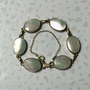 Vintage Whiting and Davis Mother Of Pearl MOP Gold Tone Link Bracelet 7”